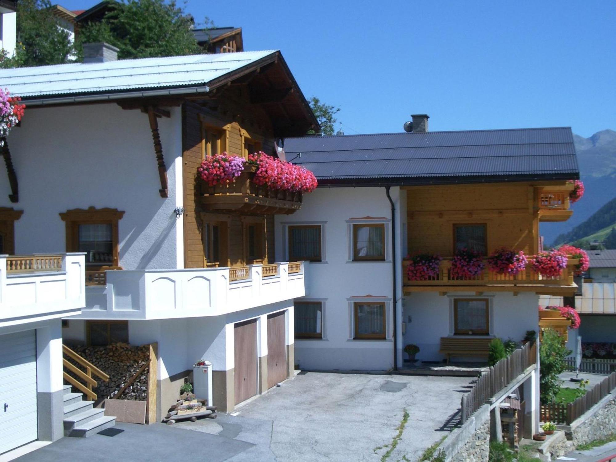 Apartment With Mountain Views From The Balcony Kappl  Luaran gambar